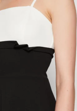 Wal G Janya Contrast Skater - Jerseyjurk - Black/White 11 Wal G Janya Contrast Skater - Jerseyjurk - Black/White -Wal G Verkoopwinkel 6703f281761243139d8ea6f47de1fded scaled