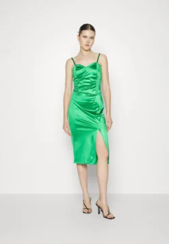 Wal G Ashton Heart Neck Midi - Jerseyjurk - Leaf Green 14 Wal G Ashton Heart Neck Midi - Jerseyjurk - Leaf Green -Wal G Verkoopwinkel 67a2c921f4694b5e9ba3fb2930e6501f scaled
