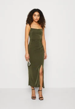 Wal G Grace Cut Out Midi - Jerseyjurk - Olive Green 7 Wal G Grace Cut Out Midi - Jerseyjurk - Olive Green -Wal G Verkoopwinkel 6e05c966eafa4818823eb1929bbc5719 scaled
