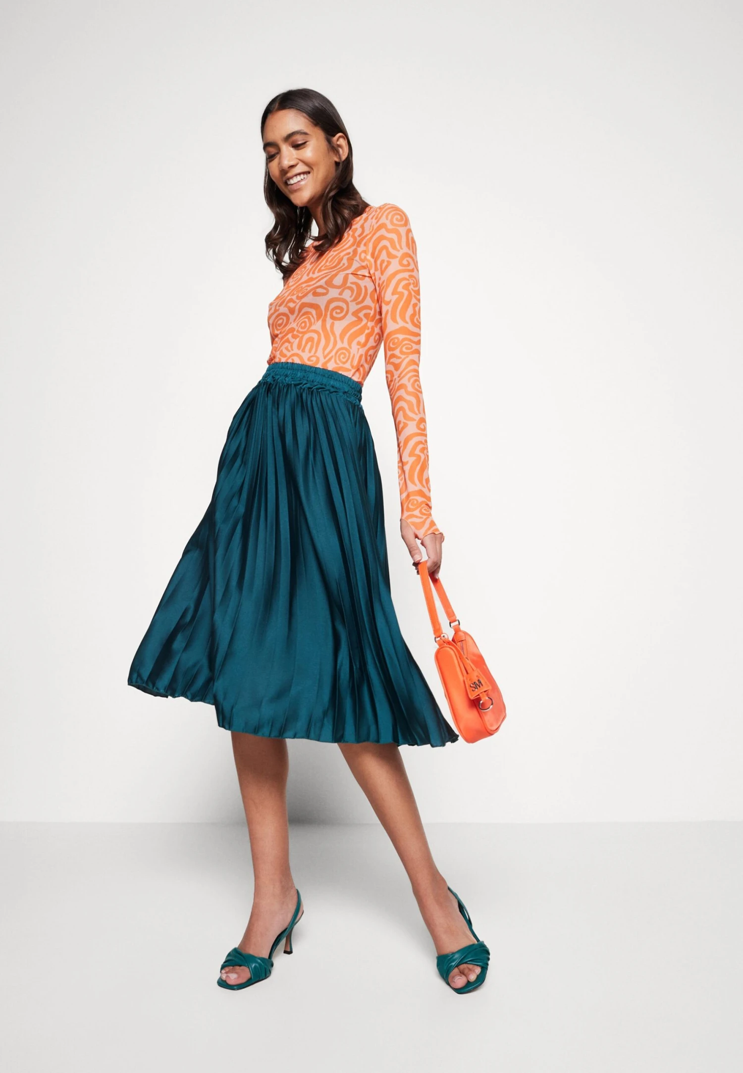 Wal G Penny Pleat Skirt - Plooirok - Emerald Green 2 Wal G Penny Pleat Skirt - Plooirok - Emerald Green - Afbeelding 2