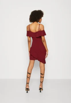 Wal G Revra Strappy Frill Skater - Cocktailjurk - Berry Wine -Wal G Verkoopwinkel 716be972da5b4156a1b8f6641b2a1c0a scaled