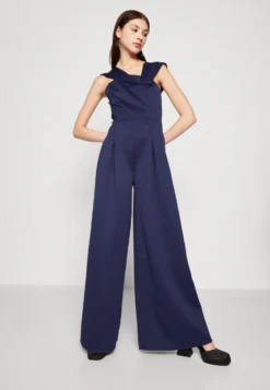 Wal G Delila Strap - Jumpsuit - Navy Blue -Wal G Verkoopwinkel 72ec771b08814e3d9504375497b4eb95 scaled