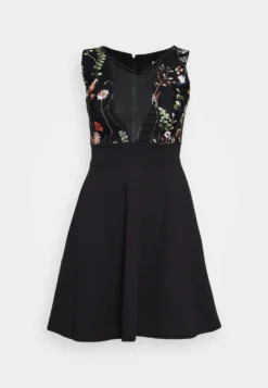 Wal G Skater Dress - Cocktailjurk - Black/Red -Wal G Verkoopwinkel 76b8bc3094204977a5ec7e84adab47ce scaled