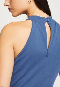 Wal G Hannah Cut Out Maxi - Galajurk - Denim Blue 11 Wal G Hannah Cut Out Maxi - Galajurk - Denim Blue -Wal G Verkoopwinkel 7784bf8caf0d4214a49b5f5b4f854220 scaled