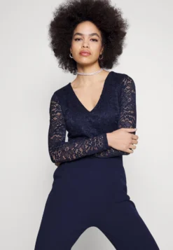 Wal G Blake Long Sleeve - Jumpsuit - Navy Blue -Wal G Verkoopwinkel 79c2dfd0e6ca4231952d74d9e8afd81f scaled
