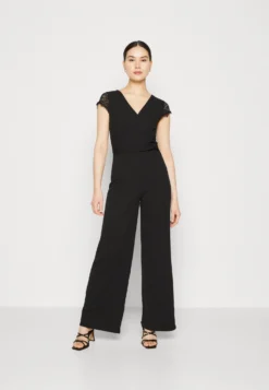 Wal G Cecillian V Neck - Jumpsuit - Black