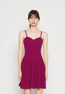 Wal G Asha Skater - Cocktailjurk - Plum