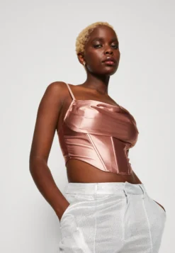 Wal G Christian Corset Crop - Top - Dusty Pink -Wal G Verkoopwinkel 7e476e5087354e17bc0af25acc36b0b1 scaled