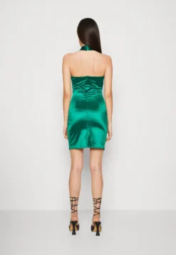 Wal G Alex Halter Mini - Cocktailjurk - Leaf Green -Wal G Verkoopwinkel 7e88e65a6b6f425a8b170ff67b980c01 scaled