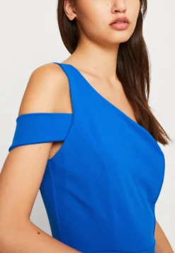 Wal G Angela Cut Out- Jumpsuit - Electric Blue -Wal G Verkoopwinkel 8034f5d77eba4f32940436df182d1b25 scaled