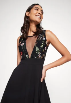 Wal G Skater Dress - Cocktailjurk - Black/Red -Wal G Verkoopwinkel 808132d6267c4513a3a9bd9cdd97ba3f scaled