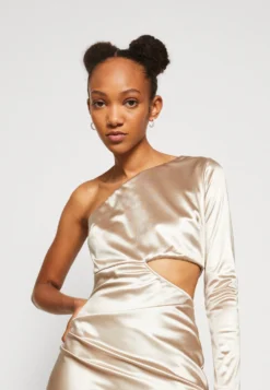 Wal G Jack Halter Neck Midi - Jerseyjurk - Summer Colour -Wal G Verkoopwinkel 828f3d2f4d4845d0b826bbd9f7ecd7b3 scaled