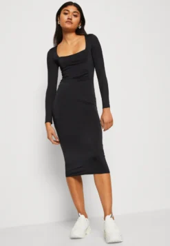 Wal G Mel Square Neck Midi - Cocktailjurk - Black 9 Wal G Mel Square Neck Midi - Cocktailjurk - Black -Wal G Verkoopwinkel 8518856af7a146e5b3e8e036bd5f2cc7 scaled