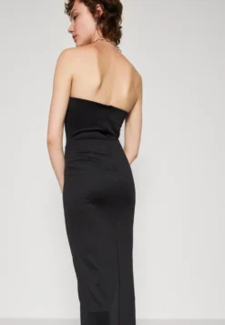 Wal G Maddy V Neck Maxi - Jerseyjurk - Black -Wal G Verkoopwinkel 8a2dc071613247eaabc5804c5e009bef scaled