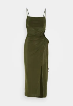 Wal G Grace Cut Out Midi - Jerseyjurk - Olive Green 10 Wal G Grace Cut Out Midi - Jerseyjurk - Olive Green -Wal G Verkoopwinkel 8b5b8d6c7f2f4e059fab748328cc9aa7 scaled