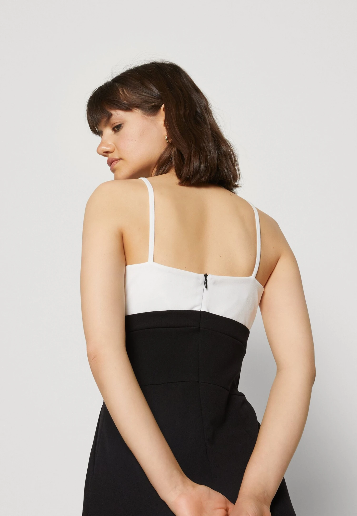 Wal G Janya Contrast - Jumpsuit - Black/White 4 Wal G Janya Contrast - Jumpsuit - Black/White - Afbeelding 4