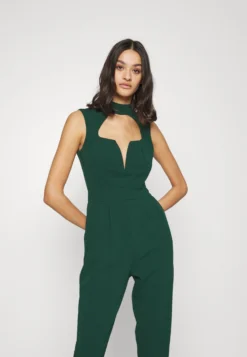 Wal G Langley Cupped - Jumpsuit - Forest Green -Wal G Verkoopwinkel 8d3017c12a224d429054891bad989e10 scaled