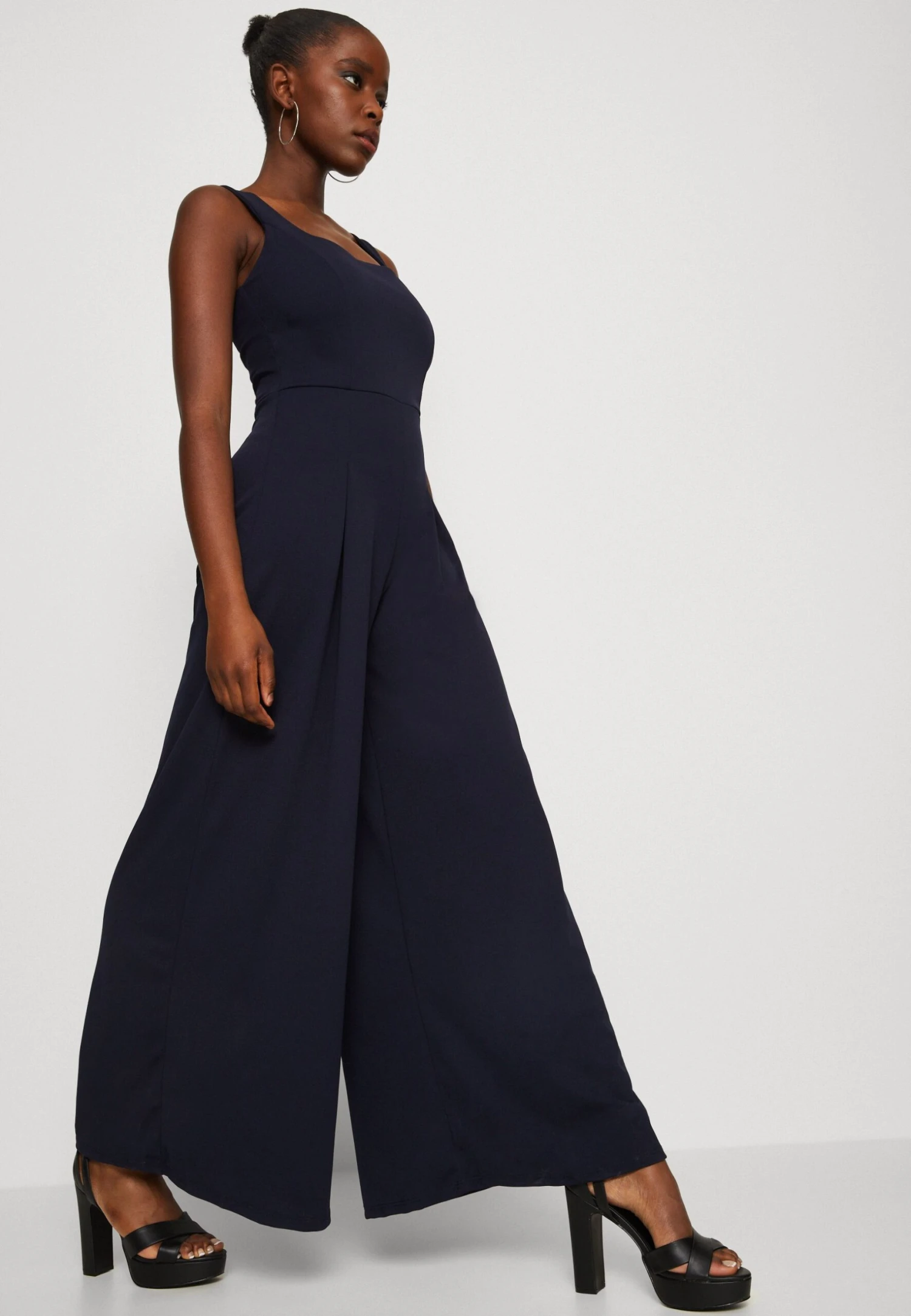 Wal G Rian Wide Leg Pleat - Jumpsuit - Navy Blue 4 Wal G Rian Wide Leg Pleat - Jumpsuit - Navy Blue - Afbeelding 4