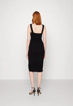 Wal G Embroidered V Neck Rose Midi - Cocktailjurk - Black Floral -Wal G Verkoopwinkel 8d9dc6f9aeee4395ba69cbbf1fe9397e scaled