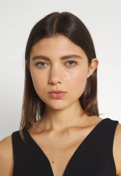 Wal G Harry Maxi Dress - Galajurk - Black -Wal G Verkoopwinkel 8e66dea8fdc14ee9adfb63afe62b944f scaled