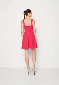 Wal G Jaqueline Skater Dress - Jerseyjurk - Pink 8 Wal G Jaqueline Skater Dress - Jerseyjurk - Pink -Wal G Verkoopwinkel 8eb1283764de4b9a8863a09d4ce0f2b6 scaled