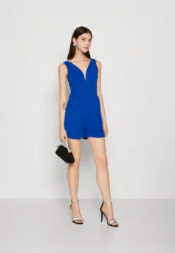 Wal G Cleo V Neck Playlist - Jumpsuit - Electric Blue -Wal G Verkoopwinkel 8f0c0bf8fdd4440da7922b2fc239bc8c scaled