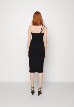 Wal G Lexi Lee One Shoulder Midi - Cocktailjurk - Black -Wal G Verkoopwinkel 8fe04e5d551e4fc6b797b4eb5b6df072 scaled