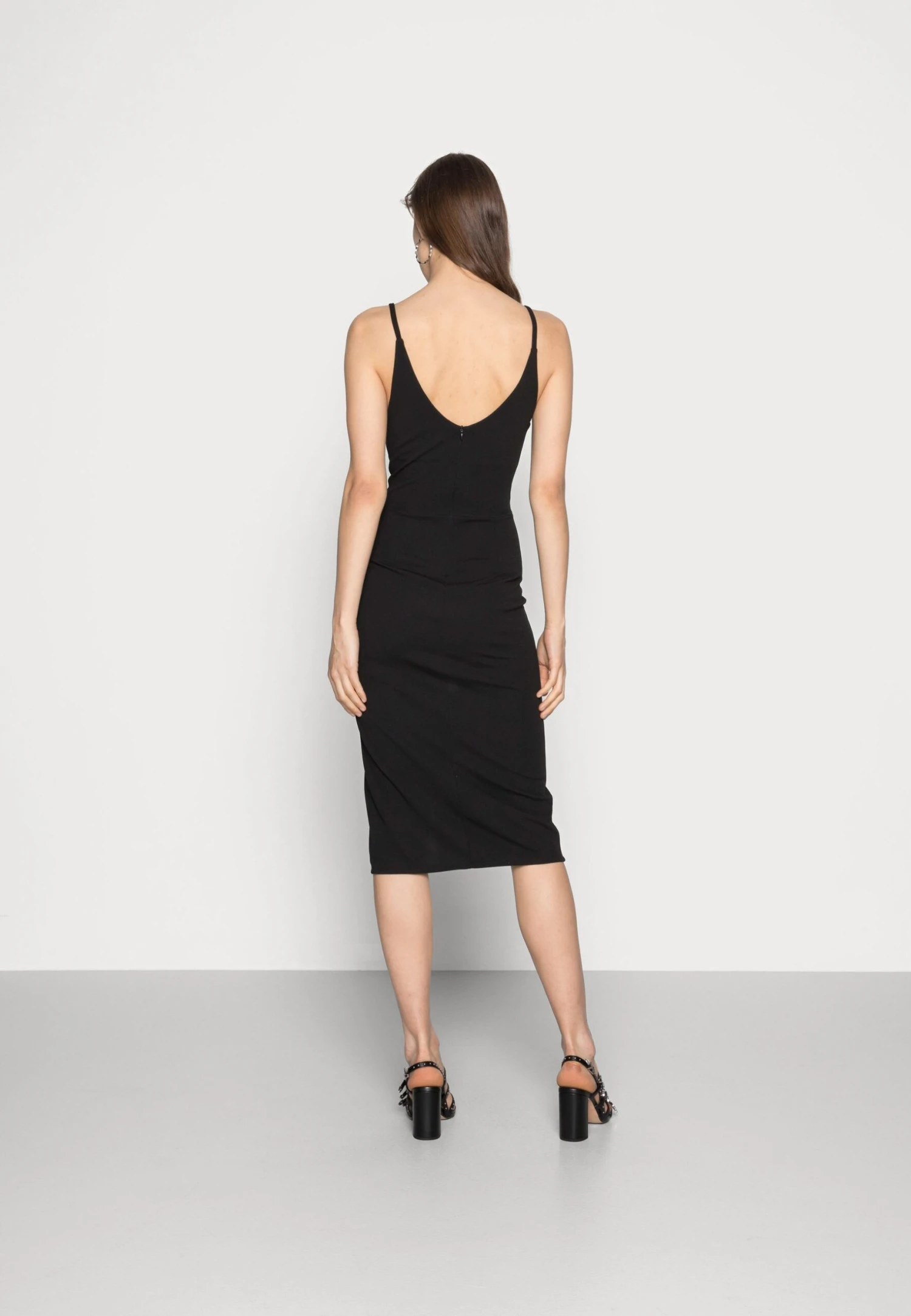 Wal G Strappy Square Neck Midi Dress - Etui-Jurk - Black 3 Wal G Strappy Square Neck Midi Dress - Etui-Jurk - Black - Afbeelding 3