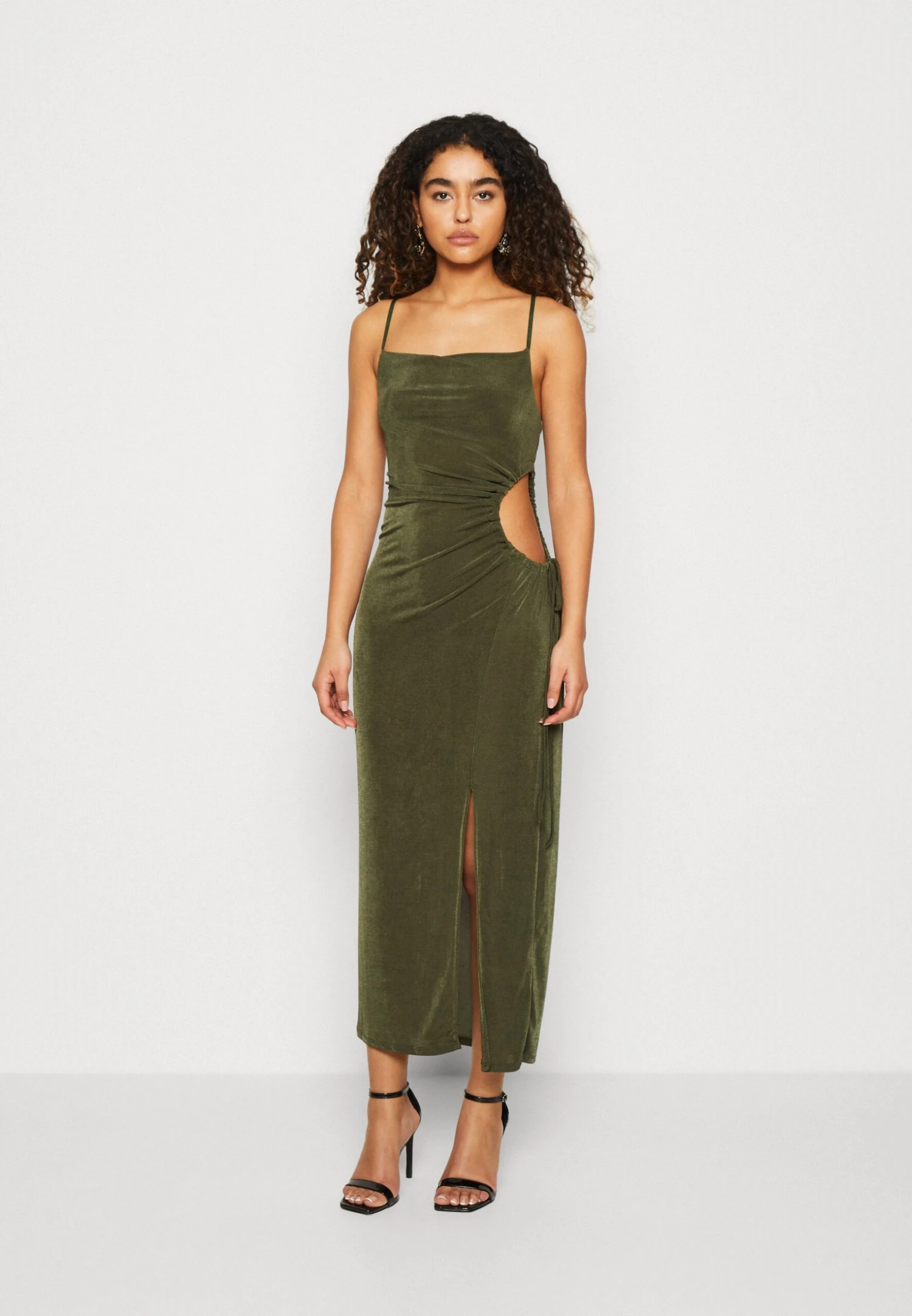 Wal G Grace Cut Out Midi - Jerseyjurk - Olive Green 1 Wal G Grace Cut Out Midi - Jerseyjurk - Olive Green