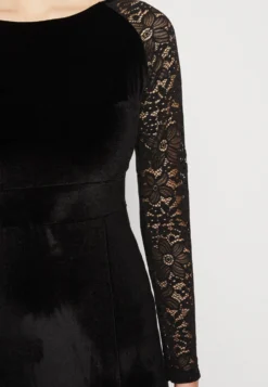 Wal G Dussa Maxi - Galajurk - Black -Wal G Verkoopwinkel a1eead1488904782b506a27c221b5a1c scaled