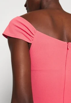 Saira - Jerseyjurk - Coral -Wal G Verkoopwinkel a27bf311af6548a0841cff9ce94b8414 scaled