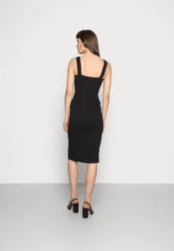 Wal G V Neck Midi Dress - Etui-Jurk - Black -Wal G Verkoopwinkel a56c367c0e304f1ba94b6adbced61515 scaled