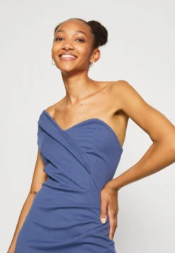 Wal G Milly One Shoulder Dress - Jerseyjurk - Denim Blue 9 Wal G Milly One Shoulder Dress - Jerseyjurk - Denim Blue -Wal G Verkoopwinkel a7b7f8972e9341128dae8efde1ab243e scaled