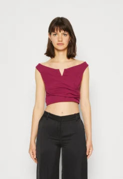Wal G Valentines Heart Crop - Top - Magenta