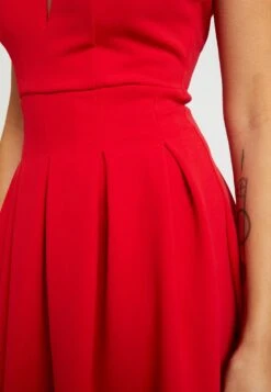 Eloise V Neck Skater Dress - Cocktailjurk - Red -Wal G Verkoopwinkel ac6077746526485e851e7a10ee8e65c9