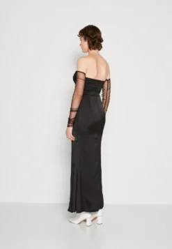 Wal G Tabitha Sleeve Maxi - Galajurk - Black -Wal G Verkoopwinkel b361ec75ec9d41be94b3917d393aa825 scaled
