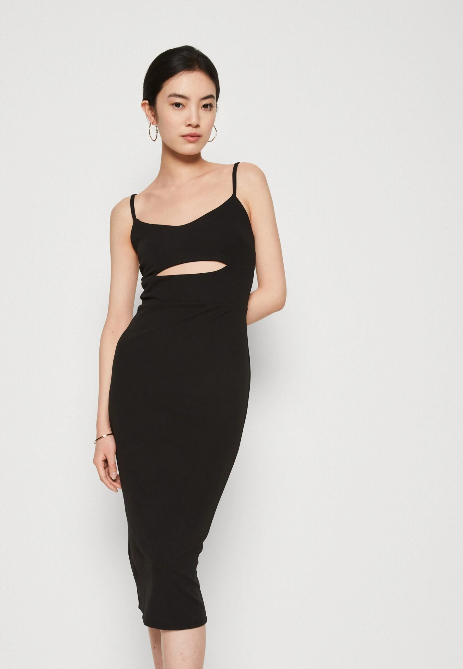 Wal G Kate Cut Out Midi - Jerseyjurk - Black 4 Wal G Kate Cut Out Midi - Jerseyjurk - Black - Afbeelding 4