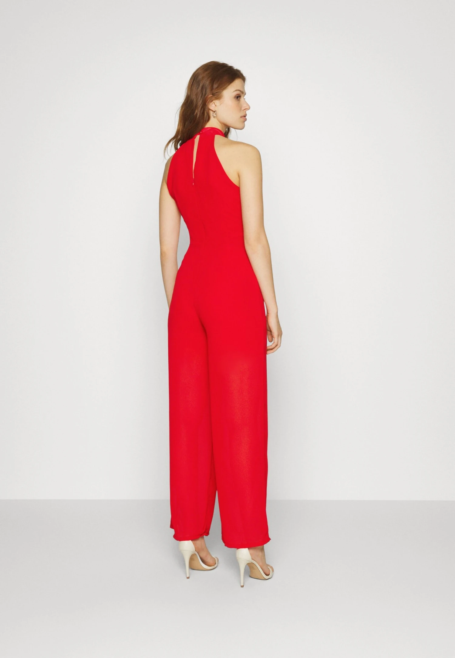 Wal G Fiona Cut Out Neck- Jumpsuit - Red 3 Wal G Fiona Cut Out Neck- Jumpsuit - Red - Afbeelding 3