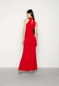 Wal G Halter Neck Maxi Dress - Galajurk - Red -Wal G Verkoopwinkel bb955d96afcc4a0aa77357e55c175657 scaled