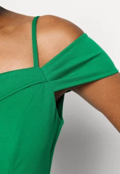 Harriet One Sleeve - Jumpsuit - Leaf Green -Wal G Verkoopwinkel c31ece5847494a5db4d7897099db49be scaled