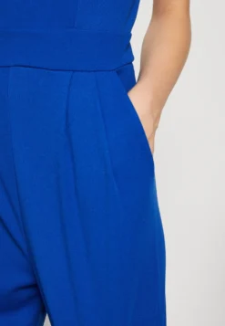 Wal G Marsha Back Strappy - Jumpsuit - Electric Blue -Wal G Verkoopwinkel c49bb2f40aa342b19c171478b9bb7507 scaled