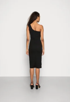 Wal G Gigi One Shoulder Midi Dress - Cocktailjurk - Black -Wal G Verkoopwinkel c5e553b010374ec8a247a71ec0bc99b2 scaled