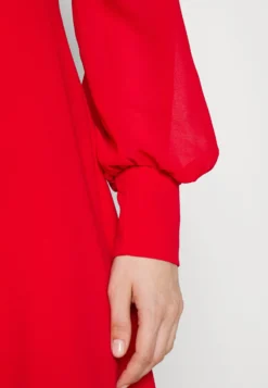 Wal G Kat Sleeve Dress - Jurk - Red -Wal G Verkoopwinkel c7634bbd4d944de1a553bf73bbb758af scaled