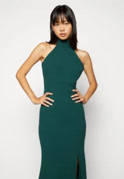 Wal G Sara Halter Neck Maxi Dress - Galajurk - Forest Green -Wal G Verkoopwinkel caa12454ff784614a27d1244eccd3c49 scaled