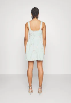 Wal G Wedding - Lila V Neck Print Skater - Cocktailjurk - Hellgrün, Mehrfarbig 7 Wal G Wedding - Lila V Neck Print Skater - Cocktailjurk - Hellgrün, Mehrfarbig -Wal G Verkoopwinkel cbaf6f65e0c24a8b890cdf085fe79171 scaled