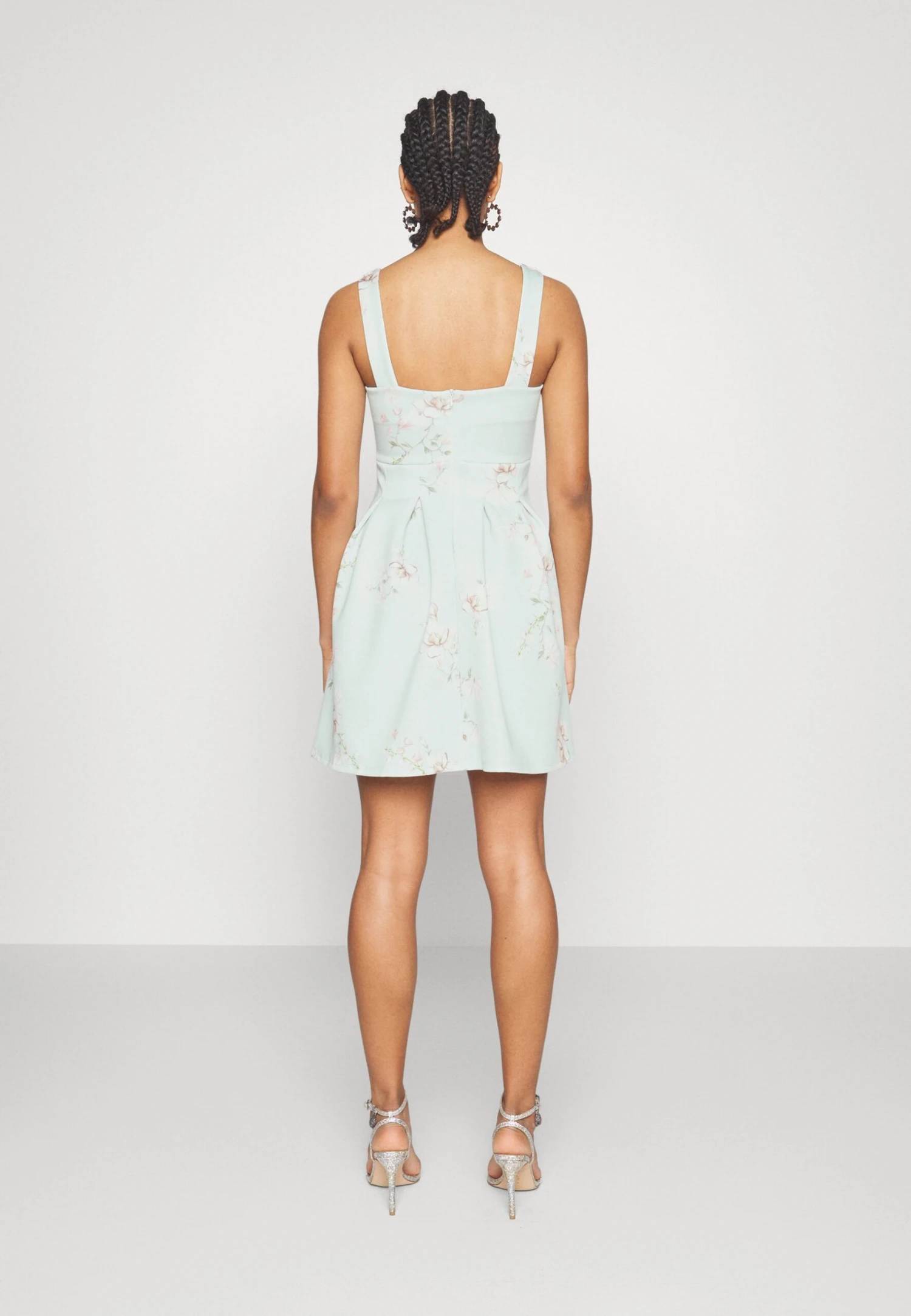 Wal G Wedding - Lila V Neck Print Skater - Cocktailjurk - Hellgrün, Mehrfarbig 3 Wal G Wedding - Lila V Neck Print Skater - Cocktailjurk - Hellgrün, Mehrfarbig - Afbeelding 3