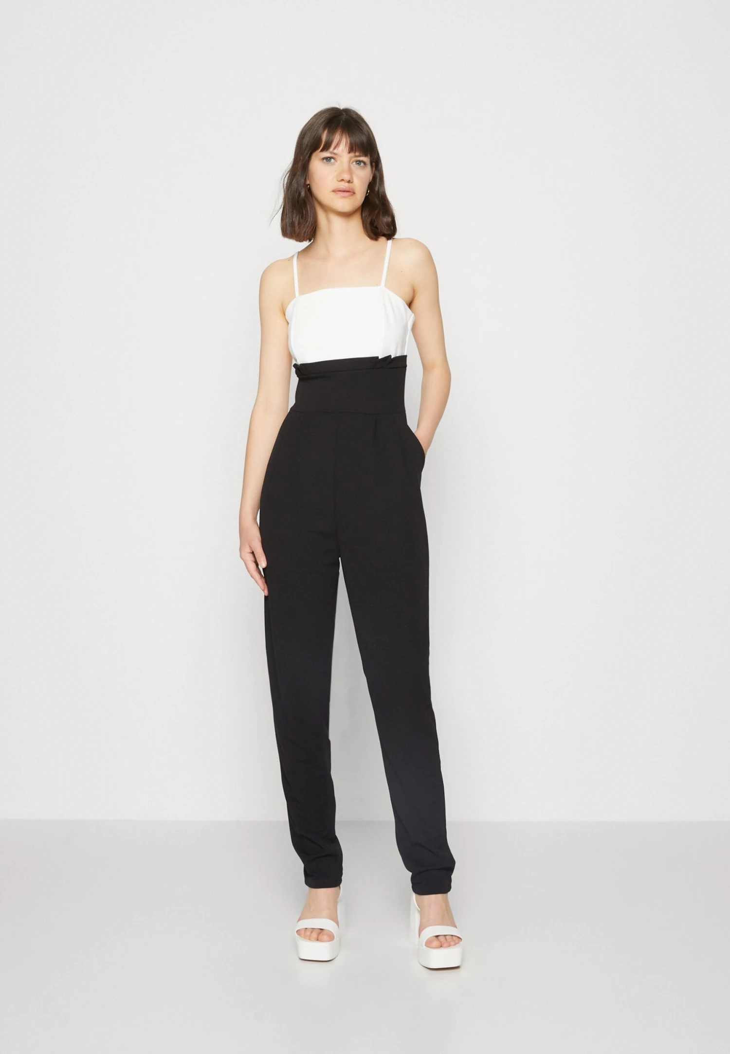 Wal G Janya Contrast - Jumpsuit - Black/White 1 Wal G Janya Contrast - Jumpsuit - Black/White