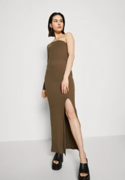 Wal G Party Ash One Shoulder Maxi - Jerseyjurk - Khaki Green 9 Wal G Party Ash One Shoulder Maxi - Jerseyjurk - Khaki Green -Wal G Verkoopwinkel ceb1617ee5f44752bc8445a9b3f6aa62 scaled