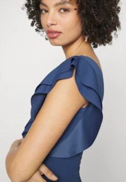 Diana Ruffle Sleeve Midi Dress - Jerseyjurk - Denim Blue -Wal G Verkoopwinkel cec23edf7b544d50ba274369ac85e993 scaled