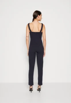 Wal G Serena Pleated - Jumpsuit - Navy Blue 8 Wal G Serena Pleated - Jumpsuit - Navy Blue -Wal G Verkoopwinkel d2794faa354148f5925ee5365a0e2ceb scaled